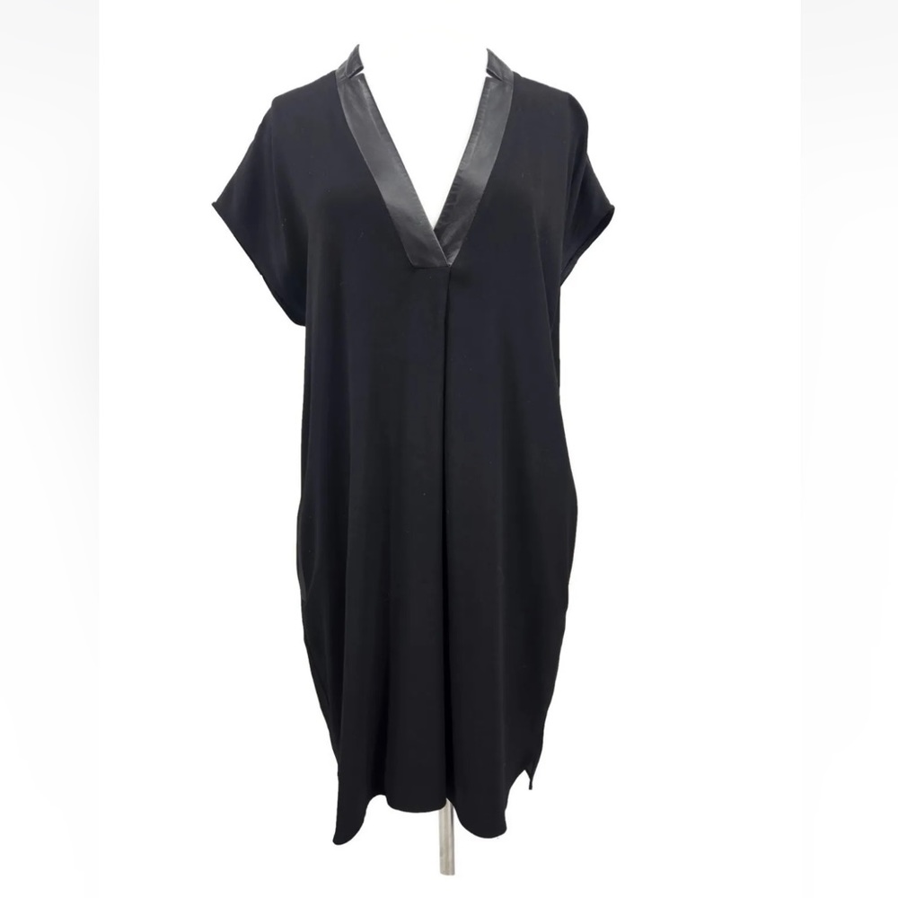 Vince Black Shift dress in Viscose Crepe with Leather V-neck Size Small